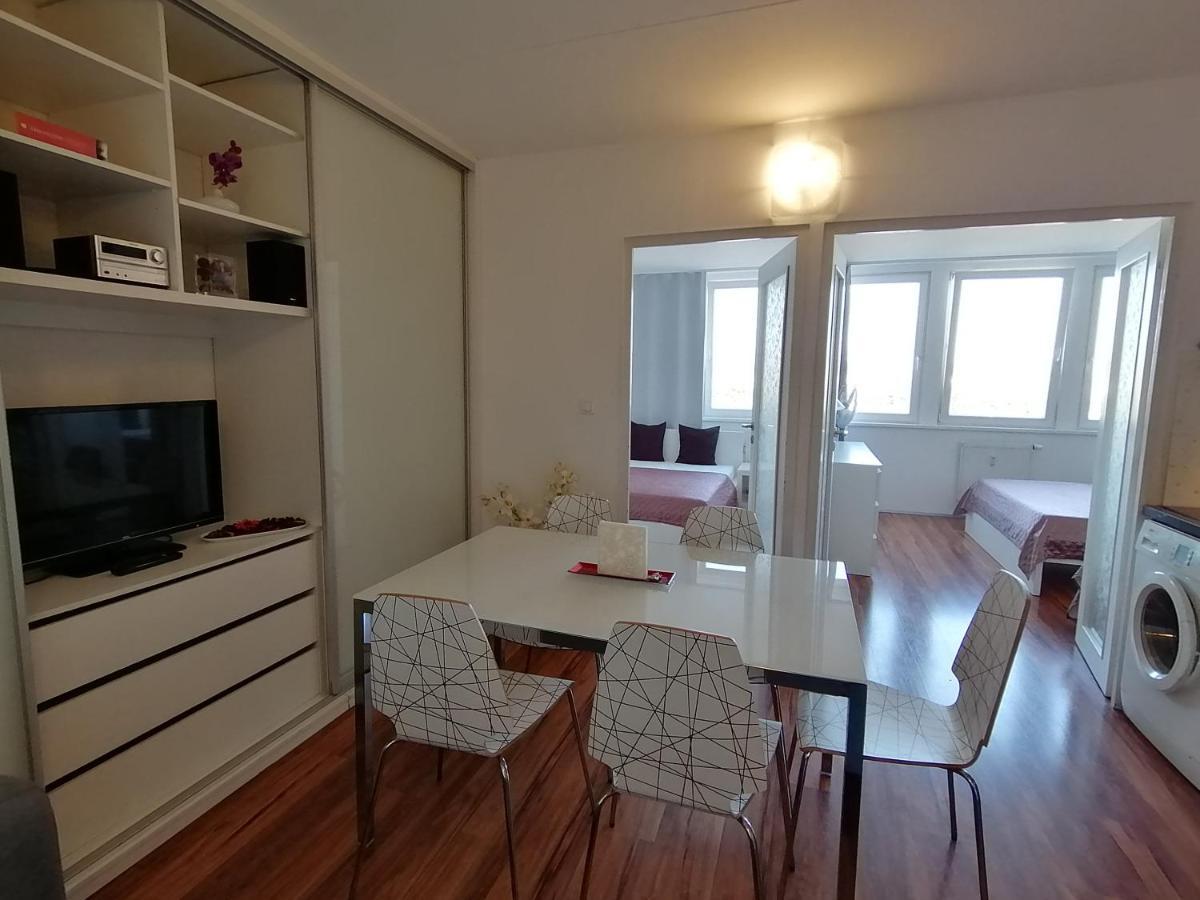 Golden Family Apartments Prague Extérieur photo