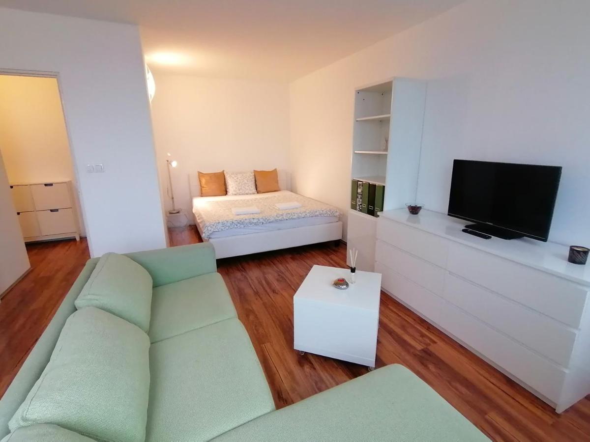 Golden Family Apartments Prague Extérieur photo